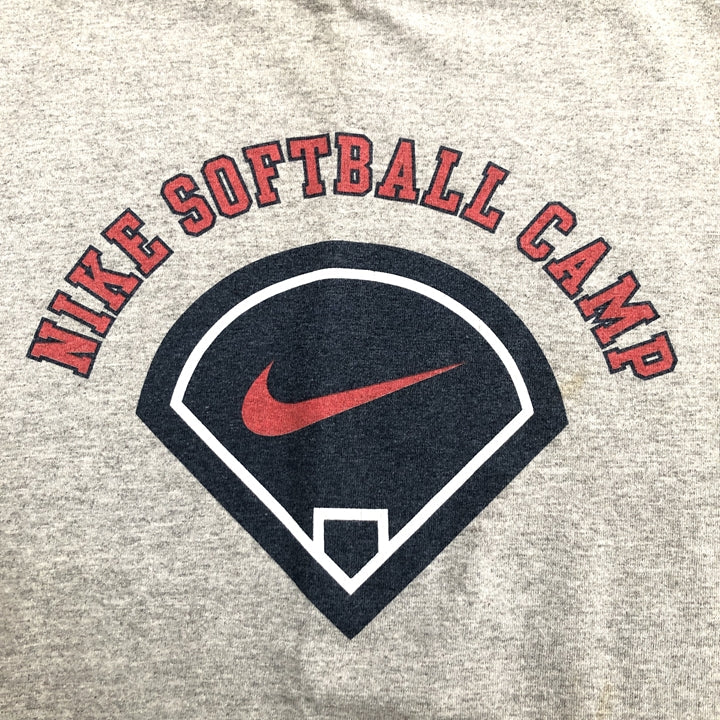 ナイキ NIKE Tシャツ ソフトボールキャンプ プリント グレー メンズM