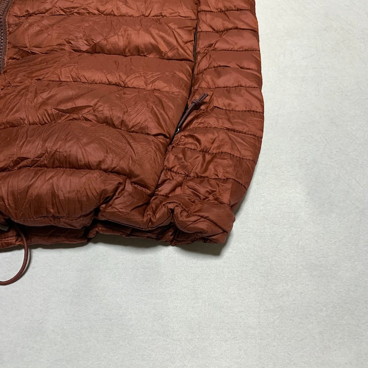 ザノースフェイス 古着  ダウンジャケット 赤ブラウン S