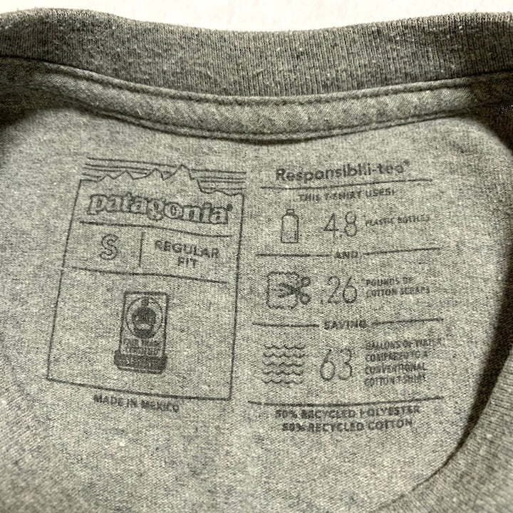 パタゴニア Patagonia Tシャツ メキシコ製 グレー バックプリント メンズS