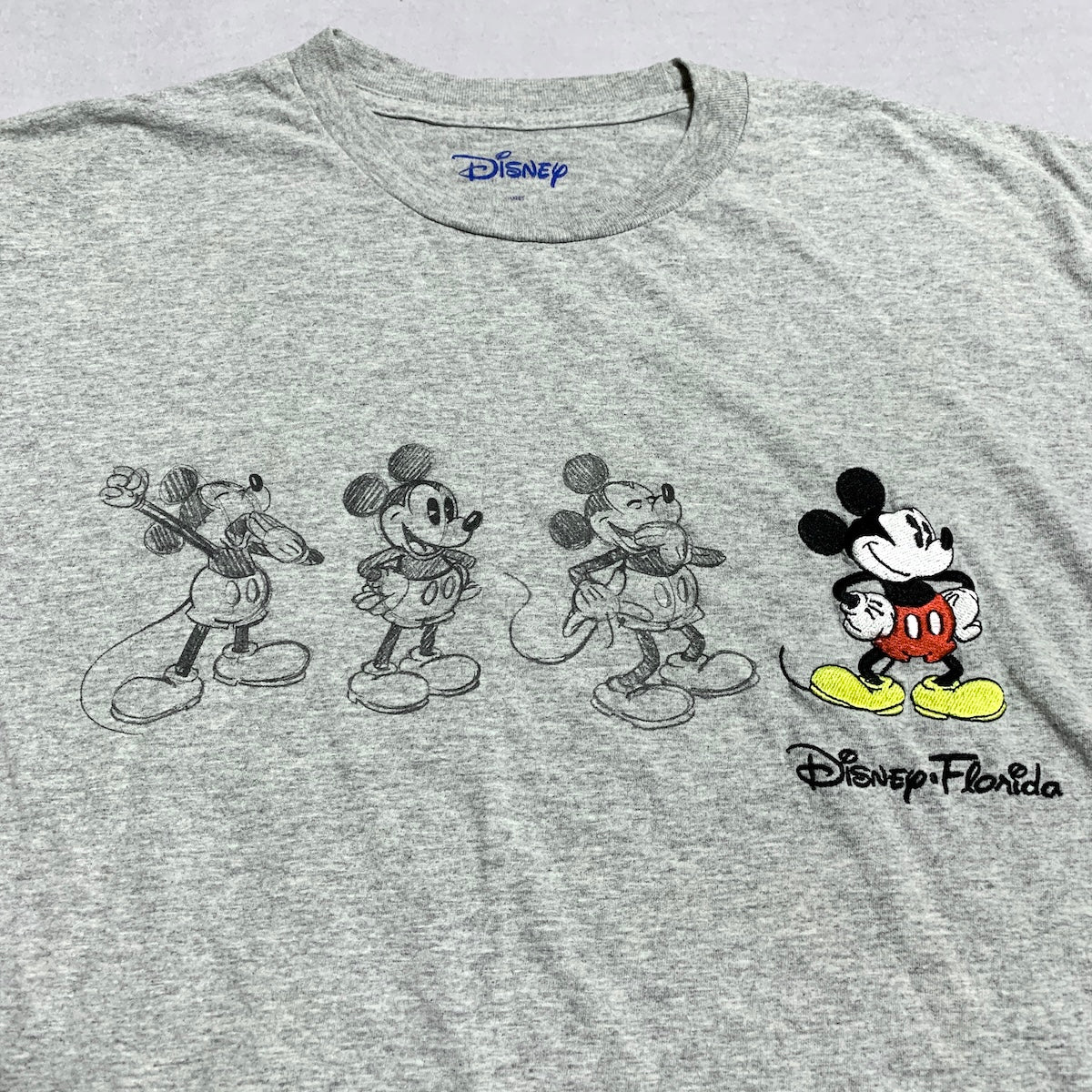 ディズニー Disney Tシャツ ミッキー 刺繍 グレー メンズL