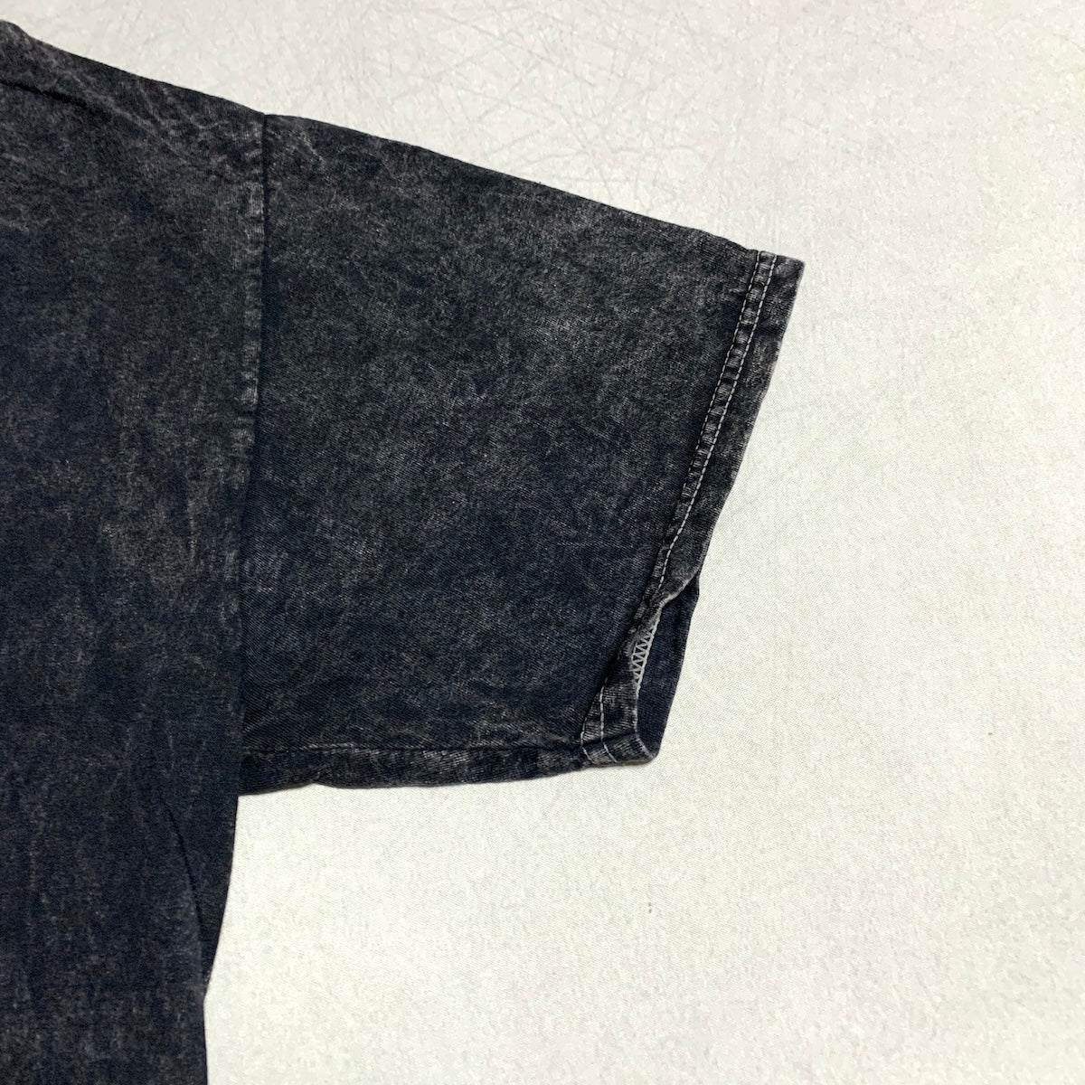 ゲス Guess Tシャツ ジェニファー・ロペス ブラック メンズM