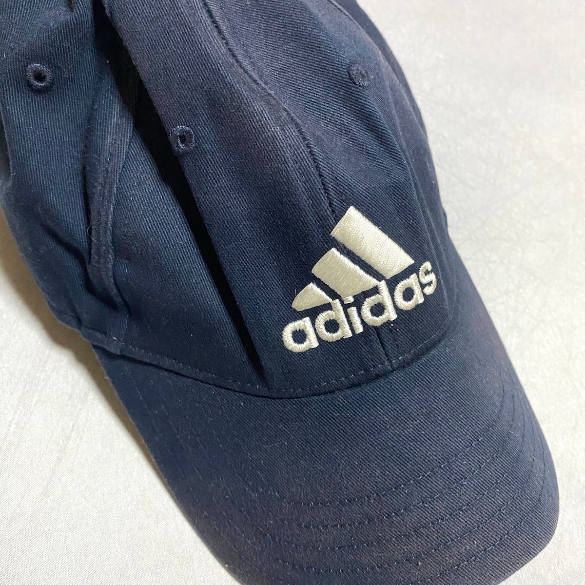 アディダス adidas キャップ ネイビー 刺繍ロゴ L
