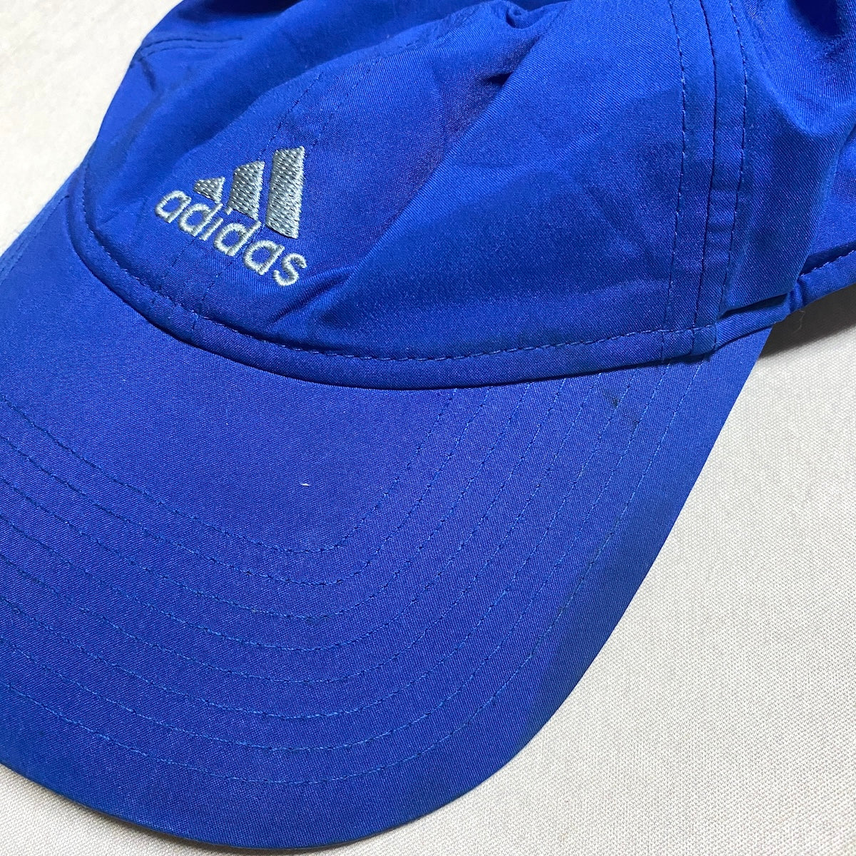 アディダス adidas キャップ ブルー 刺繍ロゴ L