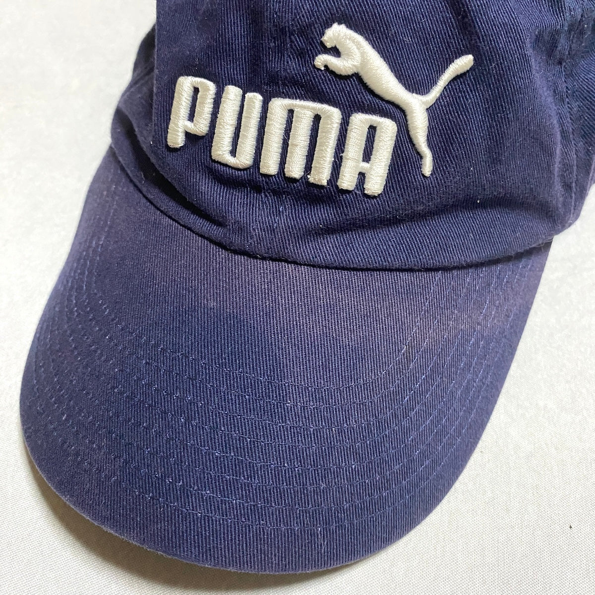 プーマ PUMA キャップ ネイビー 刺繍ロゴ XL – 古着屋まんたろう
