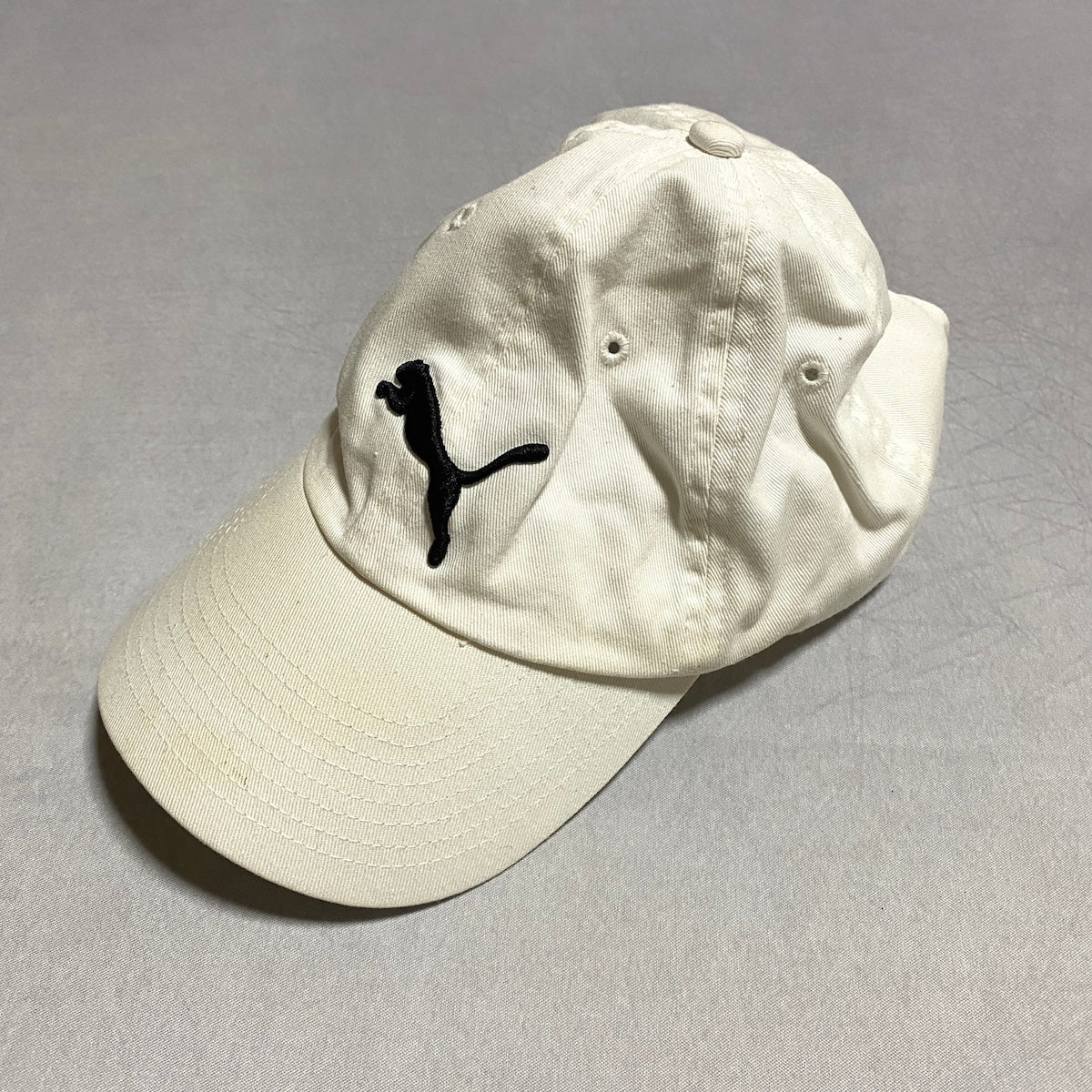 プーマ PUMA キャップ ホワイト 刺繍ロゴ L